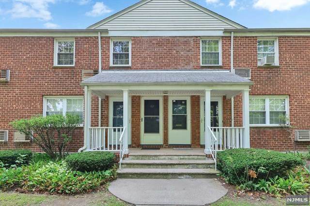102 Clark Court - Photo 1