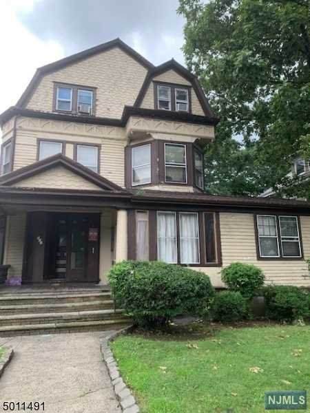 686-690 Clinton Avenue - Photo 1