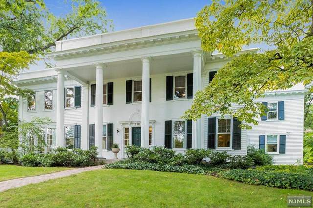 210 Christopher Street - Photo 1