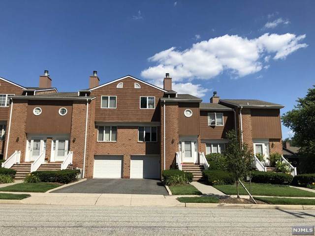 33 Sherwood Court - Photo 1