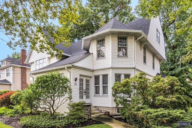 32 Lincoln Avenue - Photo 1