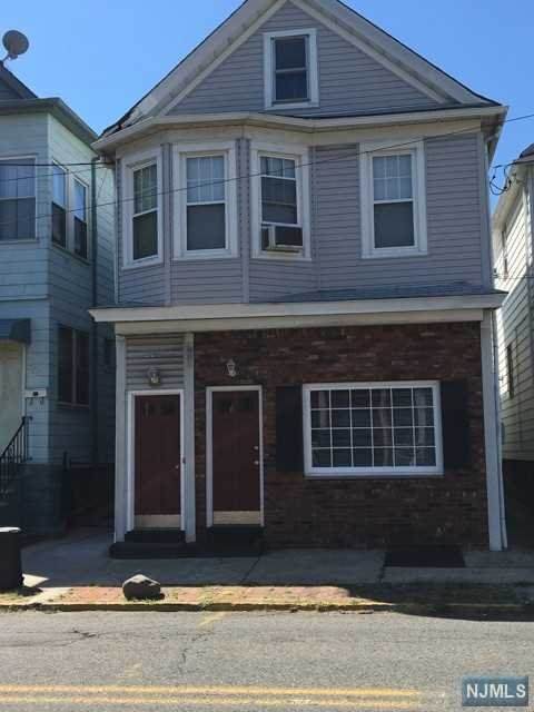 204 Wallington Avenue - Photo 1