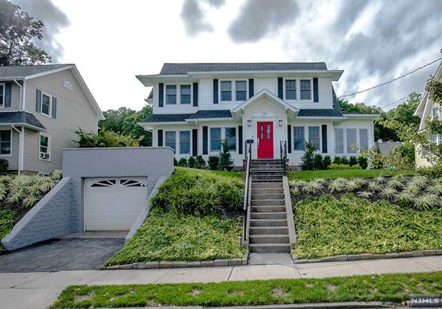 128 Pasadena Place - Photo 1