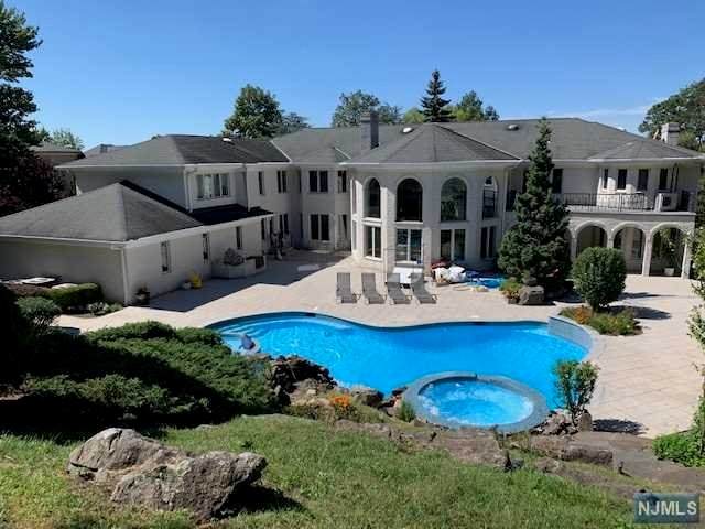 14 Hill Court - Photo 1