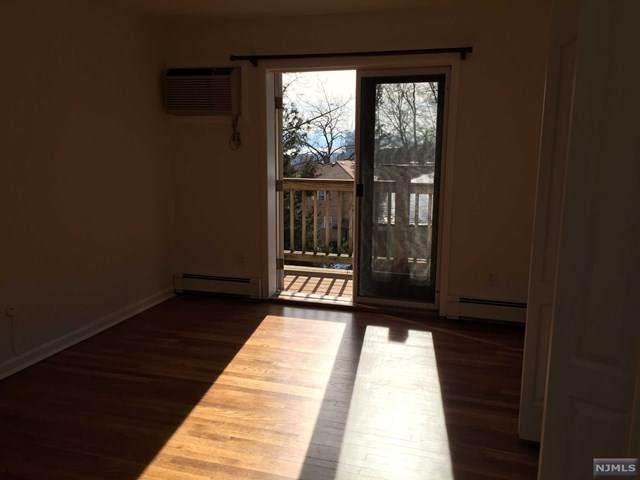 8 Leary Lane - Photo 1