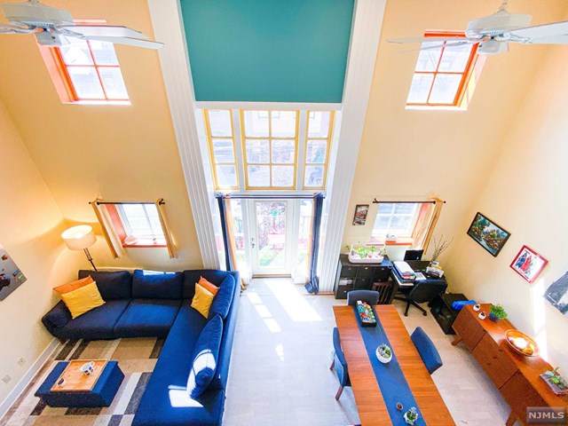 219 Bloomfield Street - Photo 1