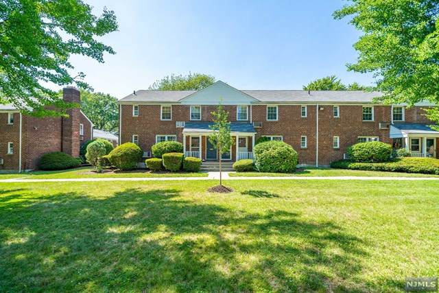 56 Clark Court - Photo 1