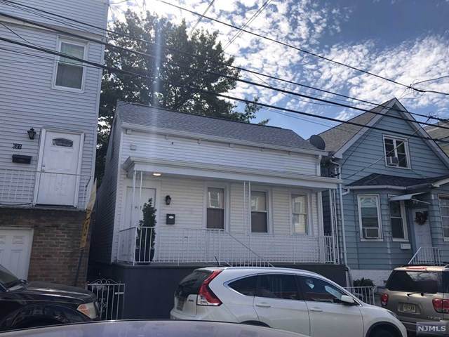 623 37th Street - Photo 1