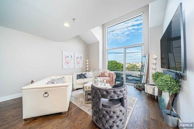8917 River Road - Photo 1