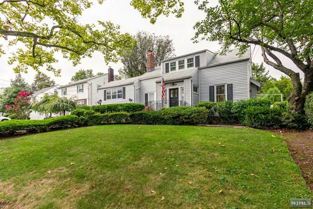 60 Raymond Avenue - Photo 1