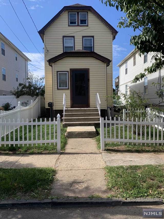 910 Jackson Avenue - Photo 1