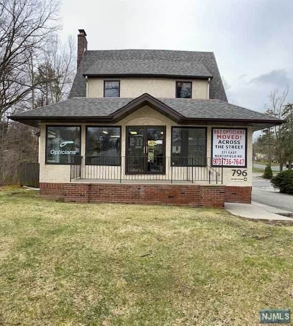796 Northfield Avenue - Photo 1