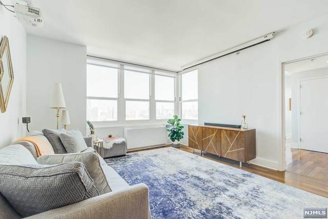 88 Morgan Street - Photo 1