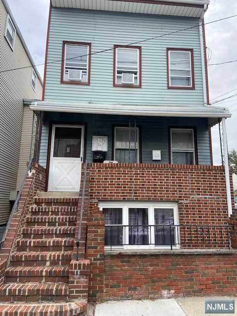 289 Walnut Street - Photo 1
