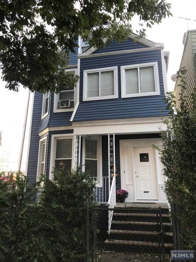 303 Magnolia Avenue - Photo 1