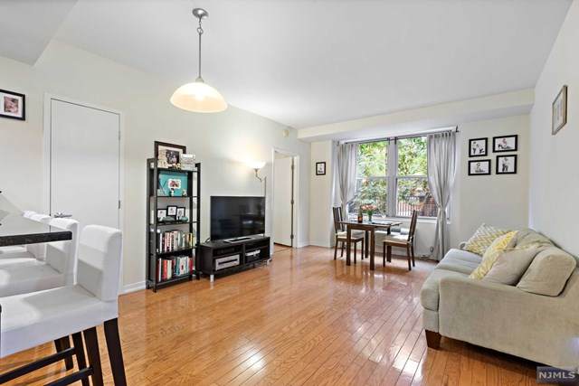 149 Essex Street - Photo 1