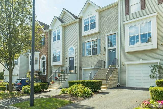 550 Coventry Drive - Photo 1