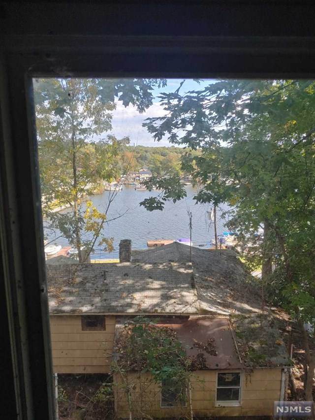 24 Iowa Avenue - Photo 1