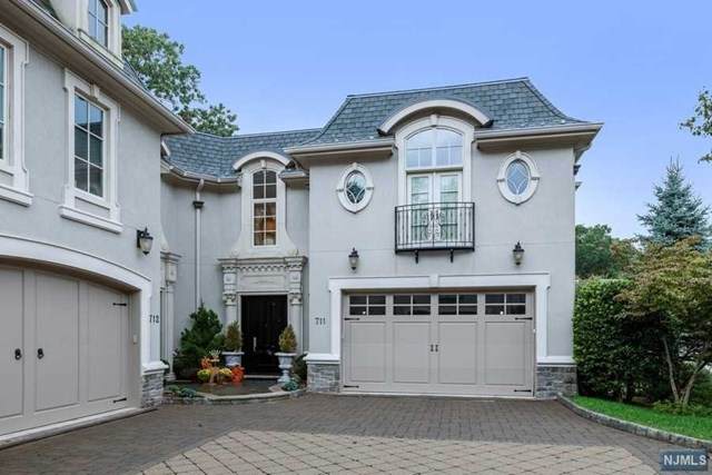 711 Bellaire Drive - Photo 1