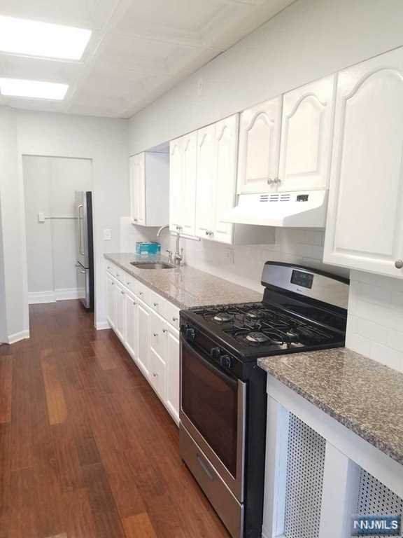 9 Adelaide Place - Photo 1