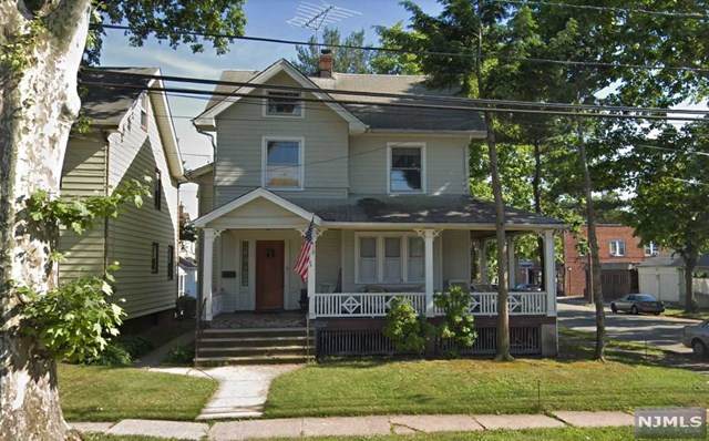 145 Demott Avenue - Photo 1