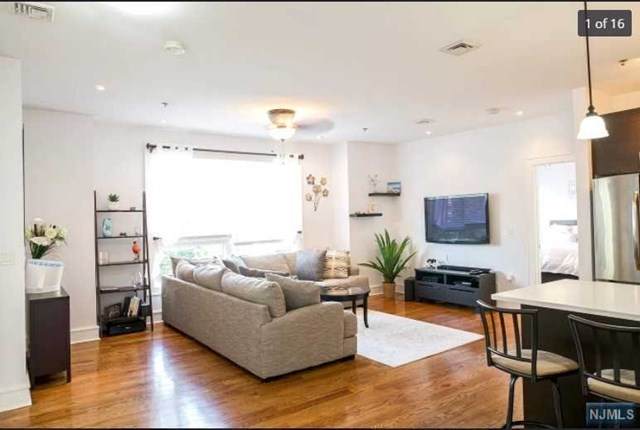 635 6th Street - Photo 1