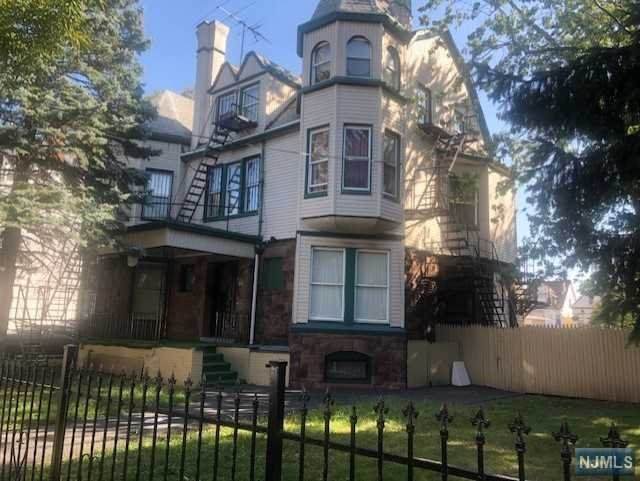 161-167 7th Street - Photo 1