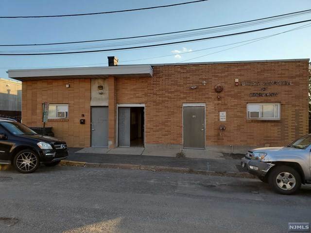 15 Commercial Avenue - Photo 1