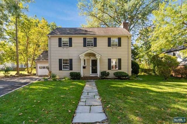 30 Lawrence Parkway - Photo 1