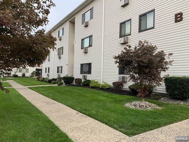 250 Grant Avenue - Photo 1