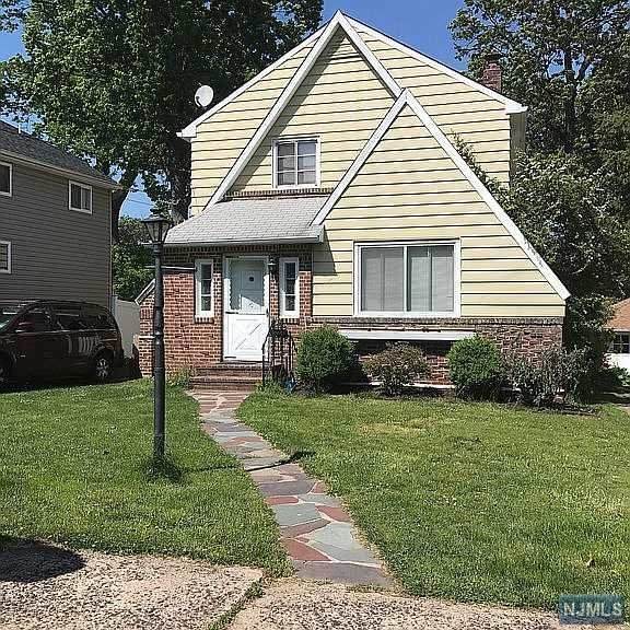 255 Innes Road - Photo 1