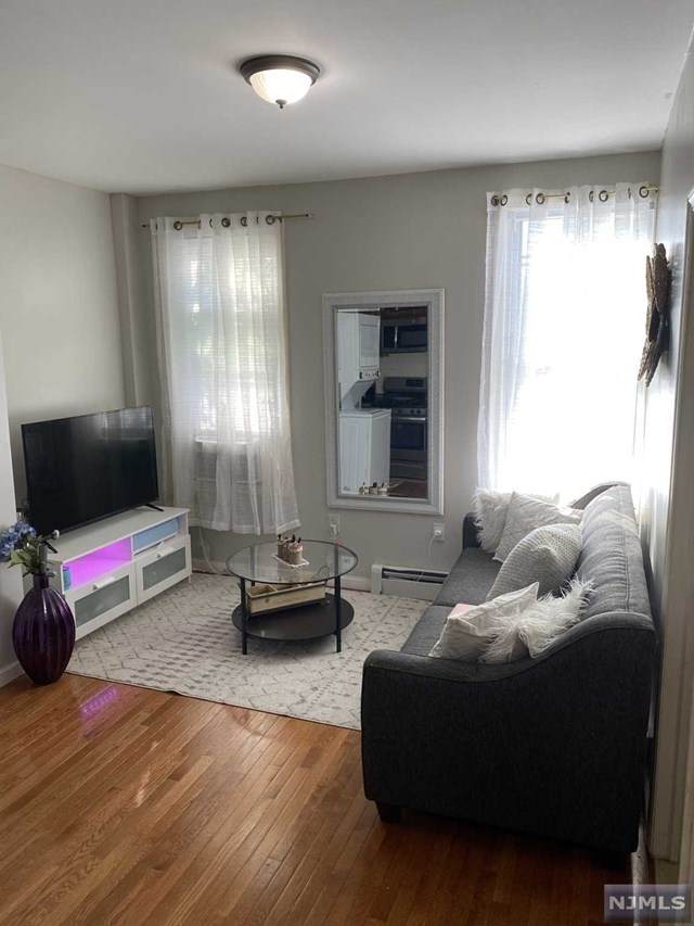 53 Claremont Avenue - Photo 1