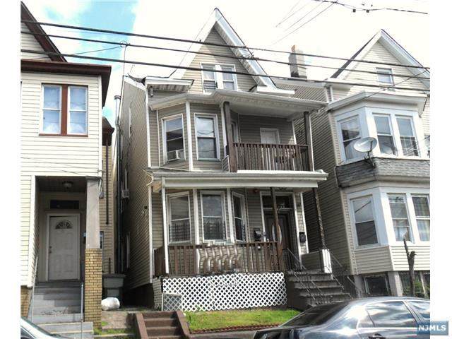 133 12th Avenue - Photo 1