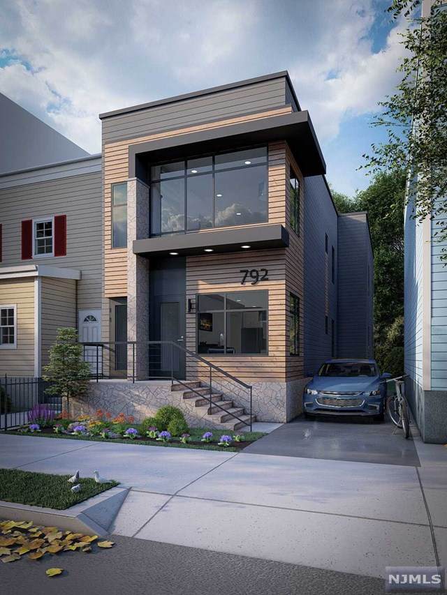 792 14th Street - Photo 1