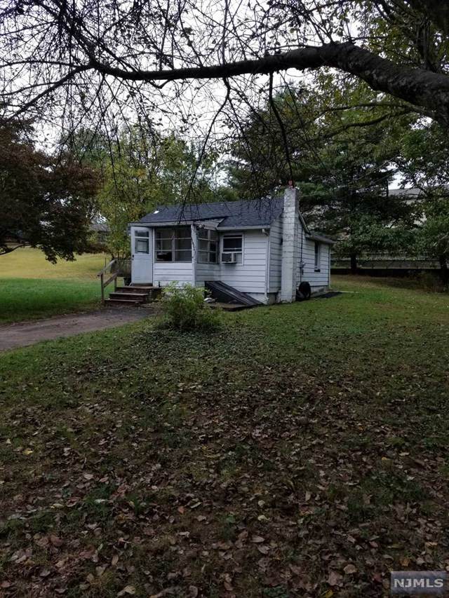 235 Garside Avenue - Photo 1