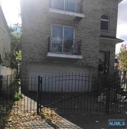 376-378 14th Avenue - Photo 1