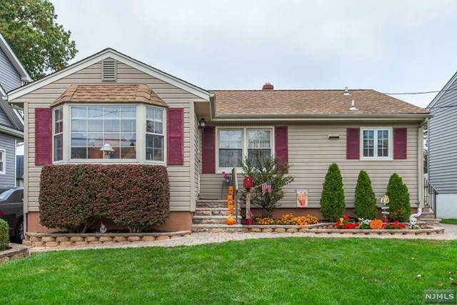 16 Lorraine Drive - Photo 1