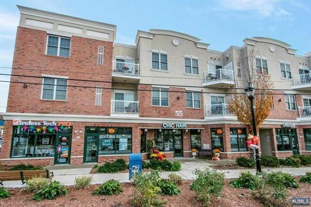 55 Emerson Plaza - Photo 1