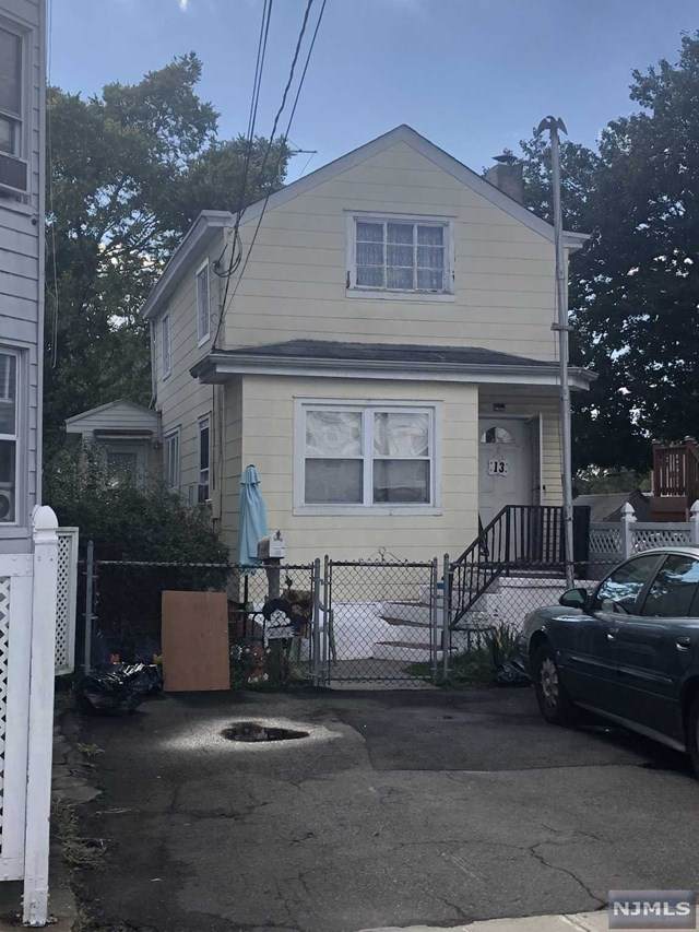 13 Ryerson Avenue - Photo 1