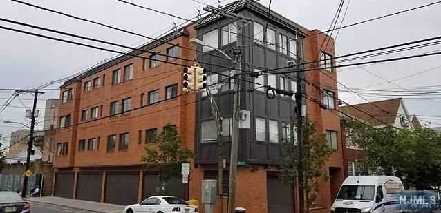 136 41st Street - Photo 1