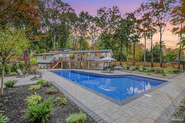 345 Summit Street - Photo 1