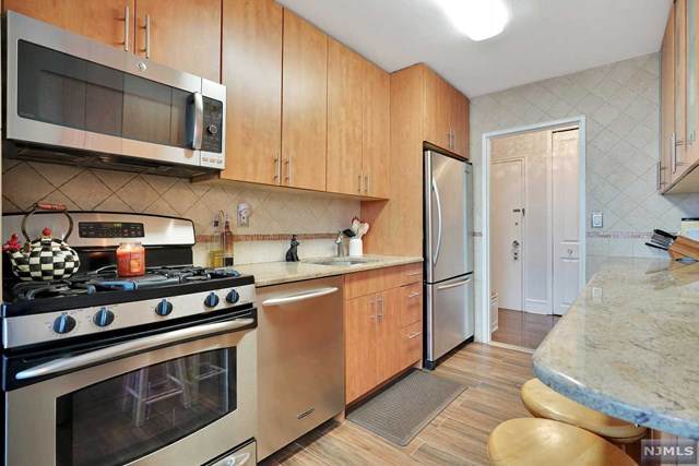 2100 Linwood Avenue - Photo 1