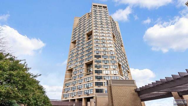 7004 Boulevard East - Photo 1