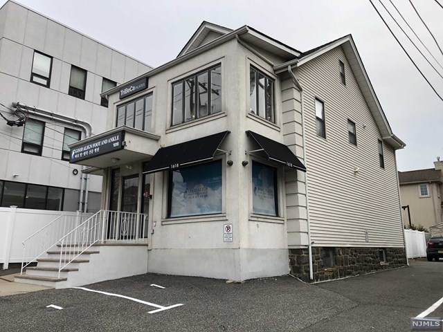 1618 Parker Avenue - Photo 1
