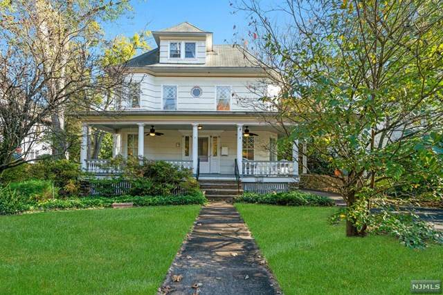 353 Maple Avenue - Photo 1