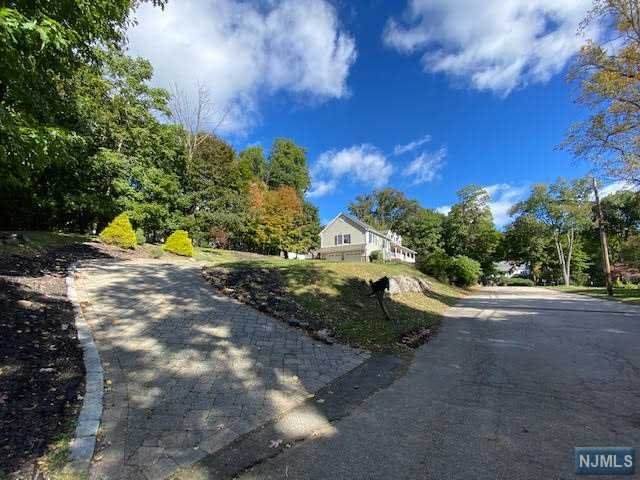 11 Ithaca Place - Photo 1