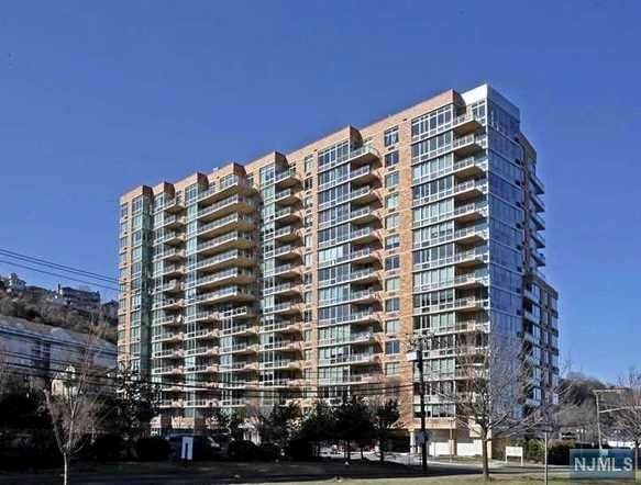 715 Hudson Park - Photo 1