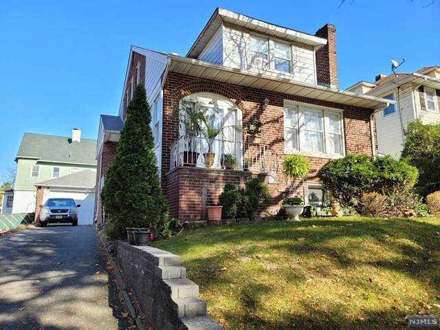 1015 Elm Avenue - Photo 1