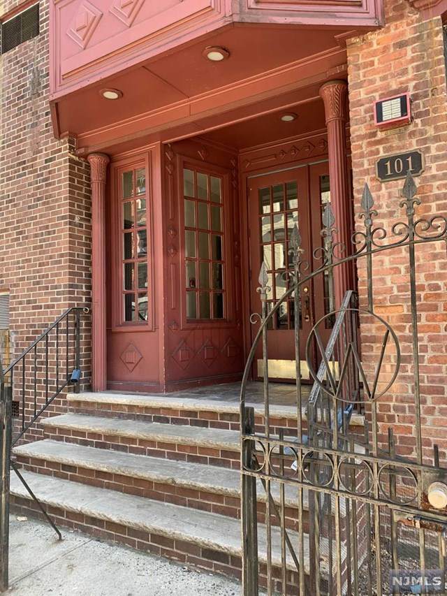 101 Willow Avenue - Photo 1