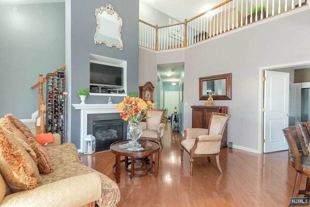 7304 Ravenscroft Road - Photo 1